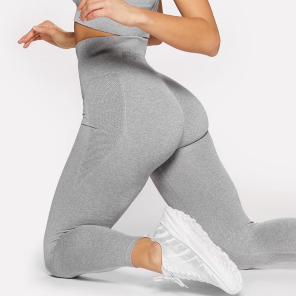 Medium Light Gray Prozis Scrunch Leggings